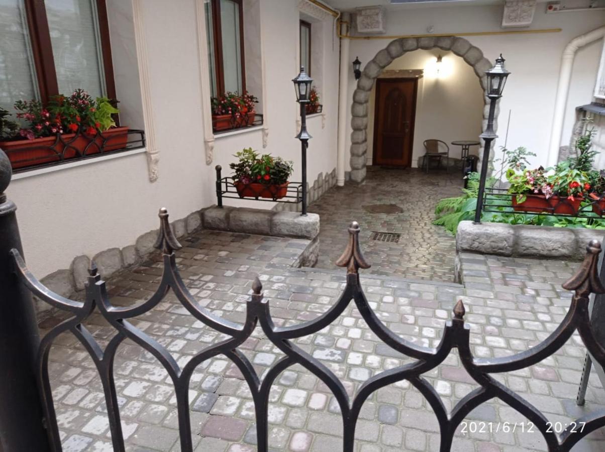 Rynok 25 Deluxe Lviv Center Apartment Luaran gambar